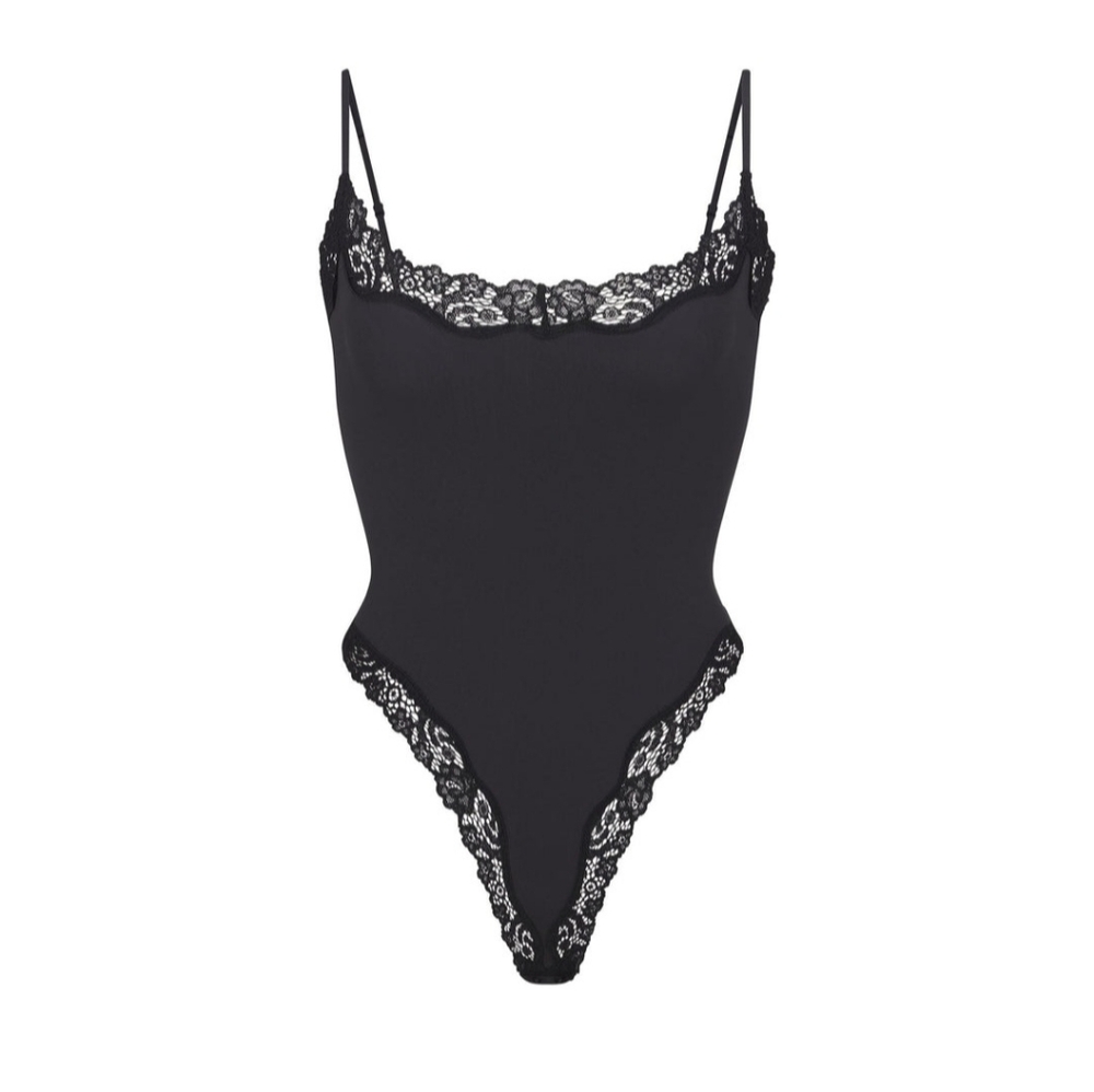 SKIMS Fits Everybody Lace Cami Bodysuit